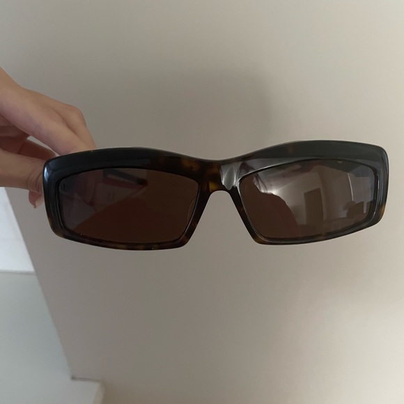 Balenciaga Accessories - Balenciaga sunglasses 🕶